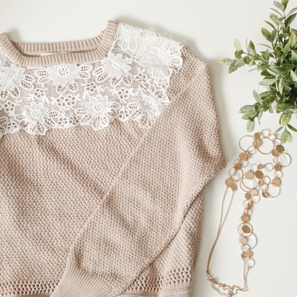 Flower Detail Knit Sweater, Neutral / Large